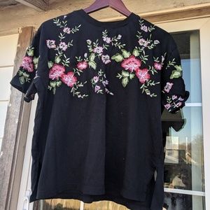 Black embroidered t shirt